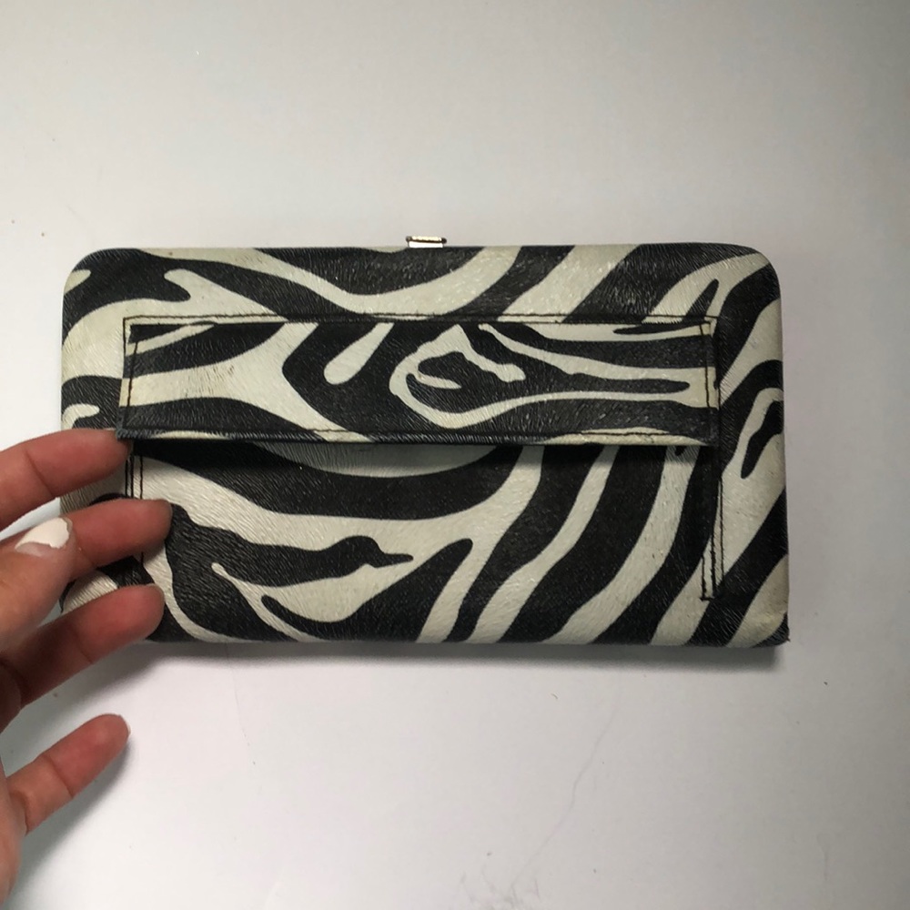 Wallet - Picture 2 of 5